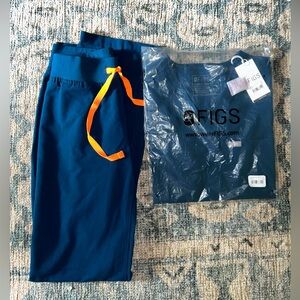 Figs scrub set